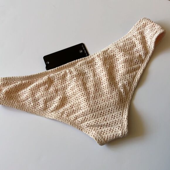 WILDFOX bikini bottoms  - Picture 5 of 7